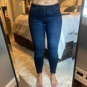 Old Navy Rockstar Super Skinny Mid-Rise